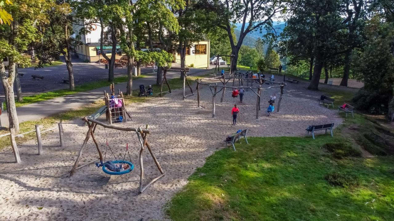 Parkhotel Smrzovka Luaran gambar