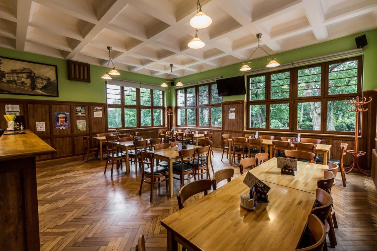 Parkhotel Smrzovka Luaran gambar