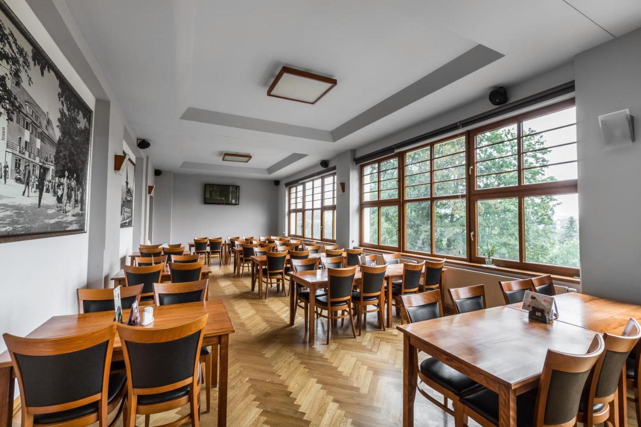 Parkhotel Smrzovka Luaran gambar