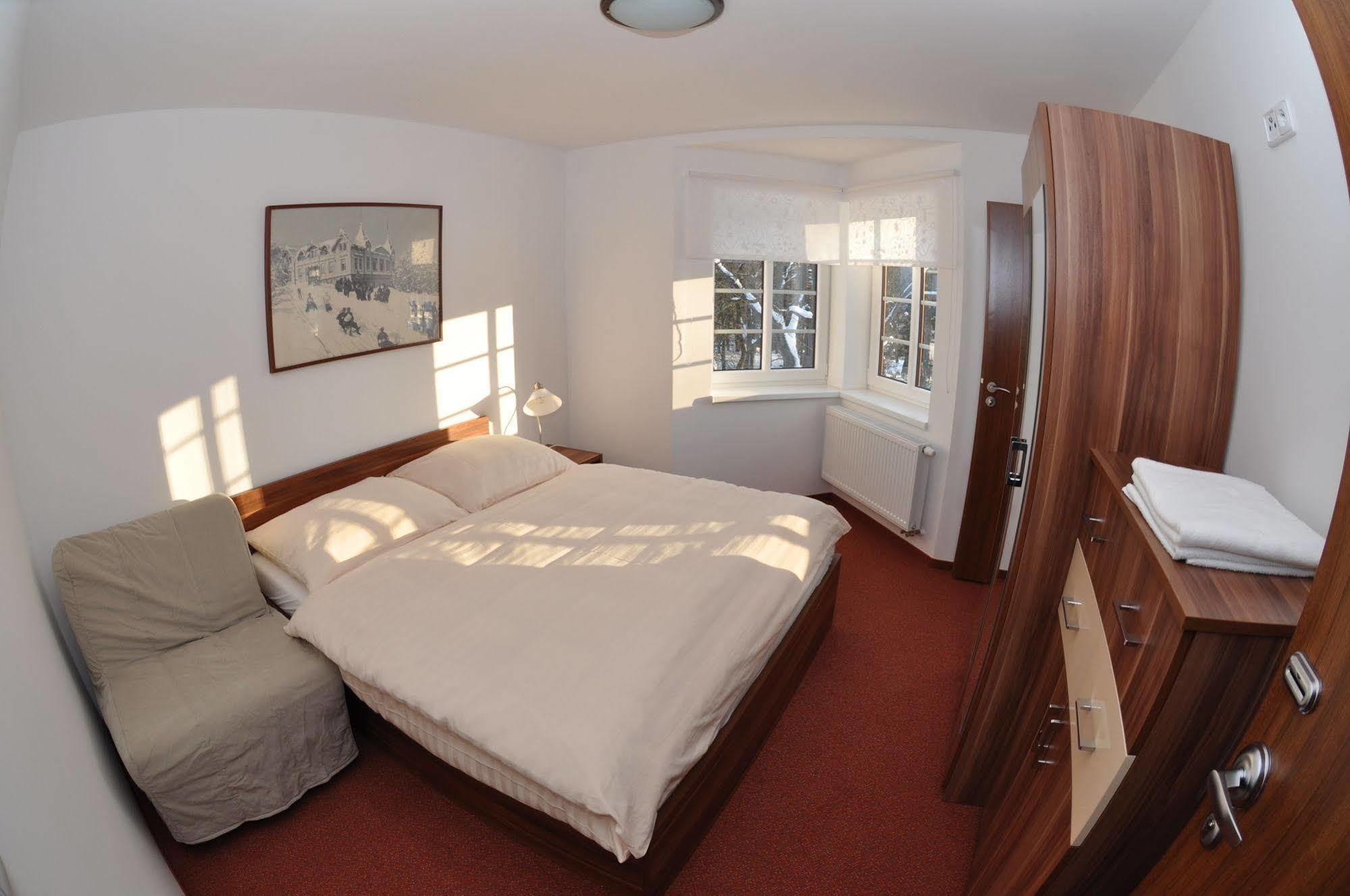 Parkhotel Smrzovka Luaran gambar