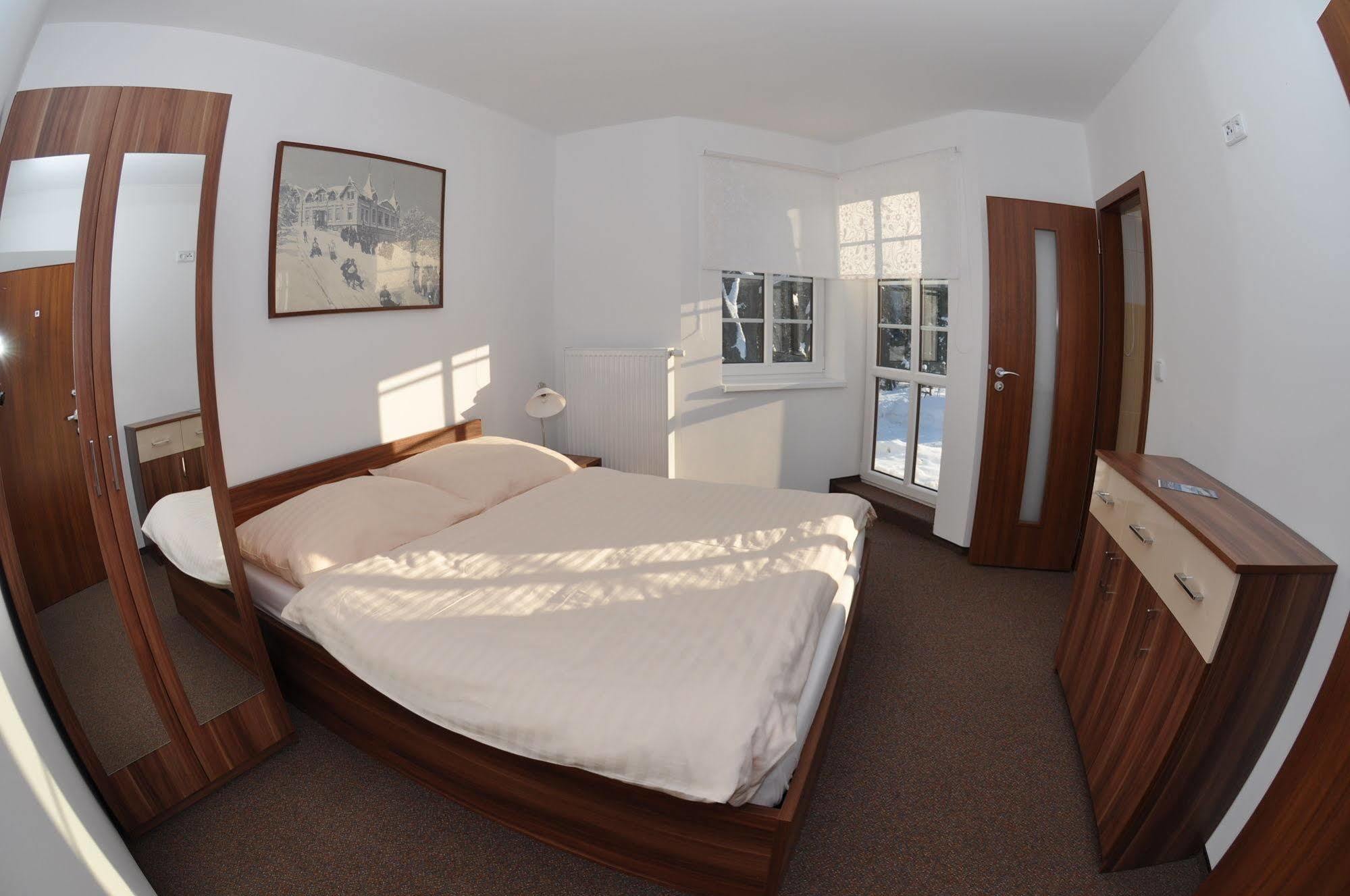 Parkhotel Smrzovka Luaran gambar